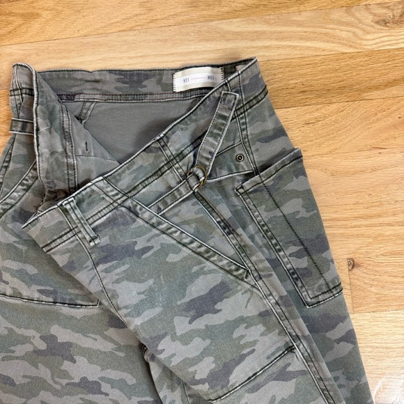 Anthropologie HEI HEI Camouflage Straight Leg Cotton Twill Cargo Pants 32 - Picture 6 of 12